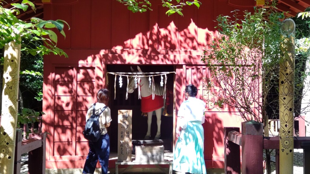 Shinkyu, (sacred stable) at Kunozan Toshogu Shrine, an Important Cultural Property in Shizuoka, Japan. Features a carved statue of Shiroishi, Tokugawa Ieyasu’s favorite horse.